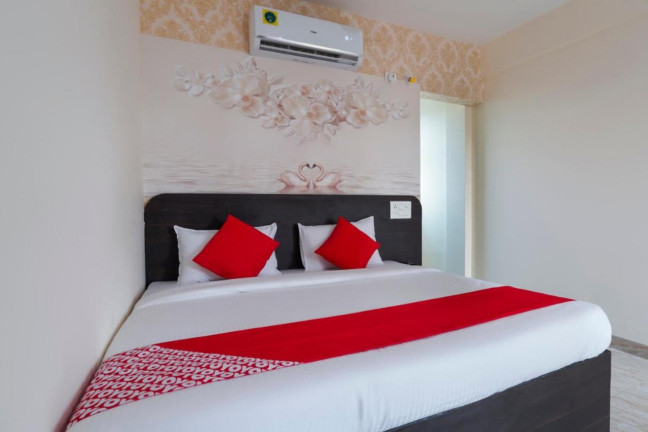 Oyo Flagship 68474 Hotel Viraj Pune Luaran gambar