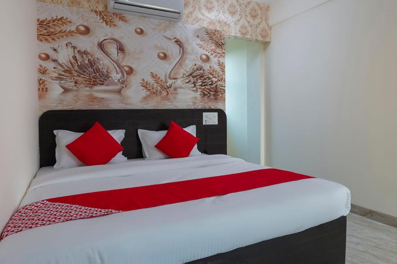 Oyo Flagship 68474 Hotel Viraj Pune Luaran gambar